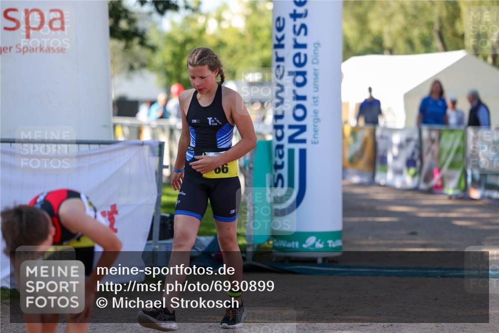 01.09.2024 - 17. Tribühne Triathlon Michael Strokosch http://msf.ph/oto/6930899 01.09.2024 09:47:53 Ziel 66, 71, 131 meine-sportfotos.de