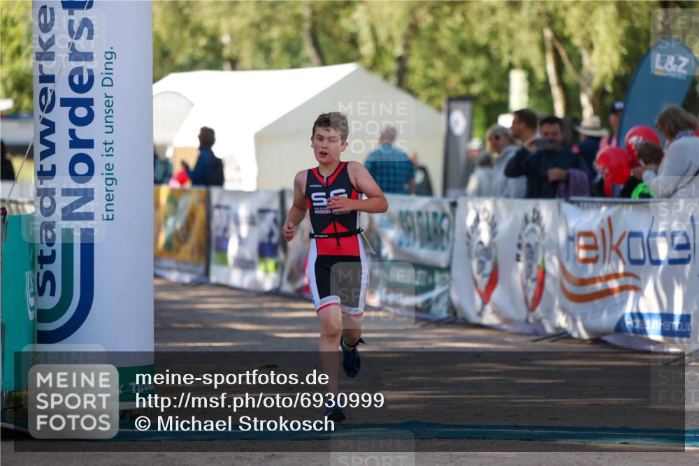 01.09.2024 - 17. Tribühne Triathlon Michael Strokosch http://msf.ph/oto/6930999 01.09.2024 09:49:32 Ziel 62, 68, 86 meine-sportfotos.de