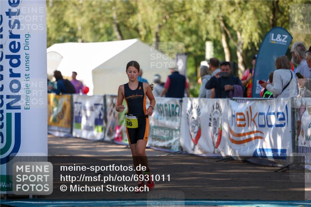 01.09.2024 - 17. Tribühne Triathlon Michael Strokosch http://msf.ph/oto/6931011 01.09.2024 09:49:35 Ziel 62, 86 meine-sportfotos.de