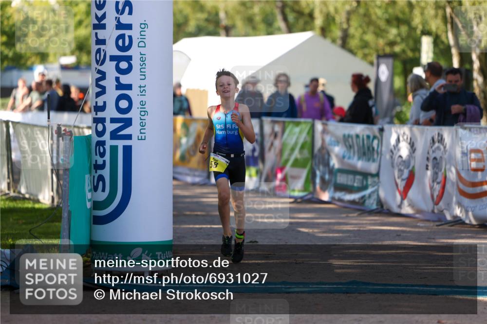 01.09.2024 - 17. Tribühne Triathlon Michael Strokosch http://msf.ph/oto/6931027 01.09.2024 09:49:41 Ziel 58, 86 meine-sportfotos.de