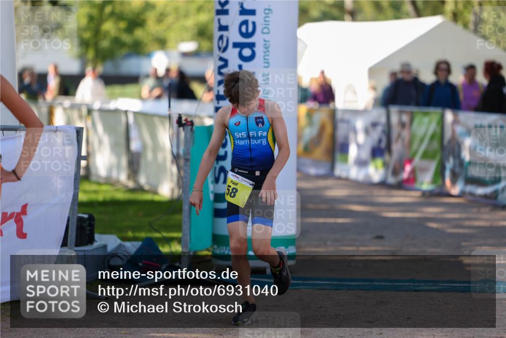 01.09.2024 - 17. Tribühne Triathlon Michael Strokosch http://msf.ph/oto/6931040 01.09.2024 09:49:43 Ziel 58, 103 meine-sportfotos.de