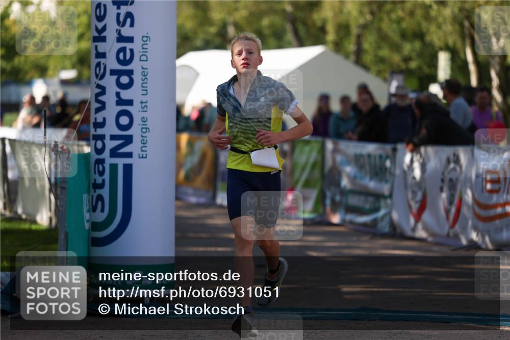 01.09.2024 - 17. Tribühne Triathlon Michael Strokosch http://msf.ph/oto/6931051 01.09.2024 09:49:49 Ziel 103, 136 meine-sportfotos.de