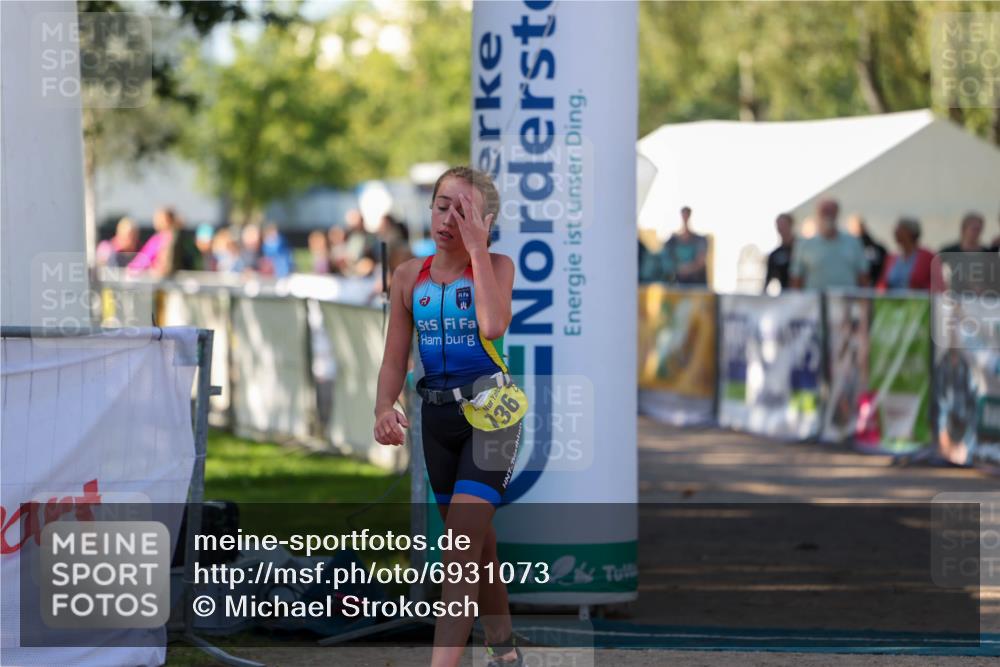 01.09.2024 - 17. Tribühne Triathlon Michael Strokosch http://msf.ph/oto/6931073 01.09.2024 09:49:54 Ziel 83, 136 meine-sportfotos.de