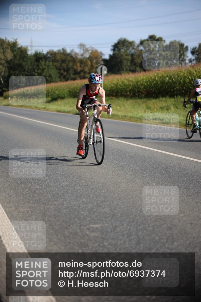 01.09.2024 - 17. Tribühne Triathlon H.Heesch http://msf.ph/oto/6937374 01.09.2024 09:40:18 Radfahren 65, 68, 85, 88 meine-sportfotos.de