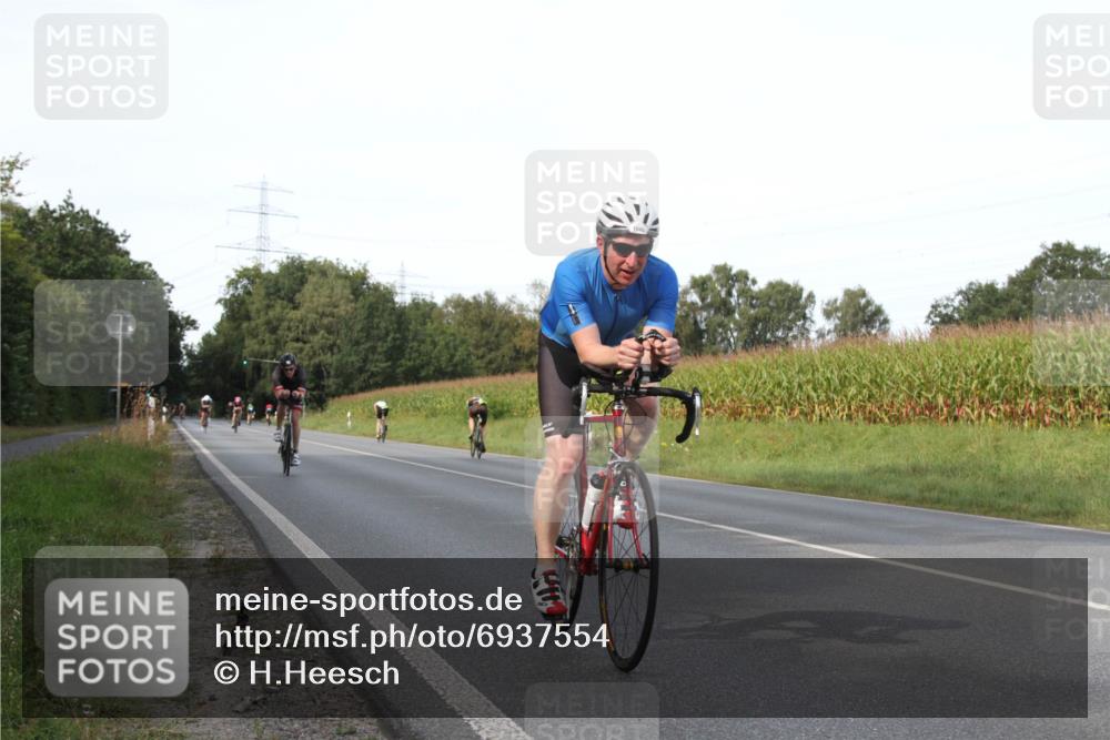 01.09.2024 - 17. Tribühne Triathlon H.Heesch http://msf.ph/oto/6937554 01.09.2024 15:50:09 Radfahren 1040, 1053, 1053, 1121, 1125, 1134, 1157, 1162, 1182 meine-sportfotos.de