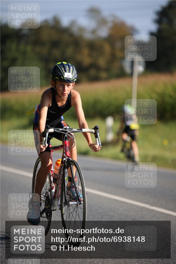 01.09.2024 - 17. Tribühne Triathlon H.Heesch http://msf.ph/oto/6938148 01.09.2024 09:43:23 Radfahren 80, 95, 123 meine-sportfotos.de