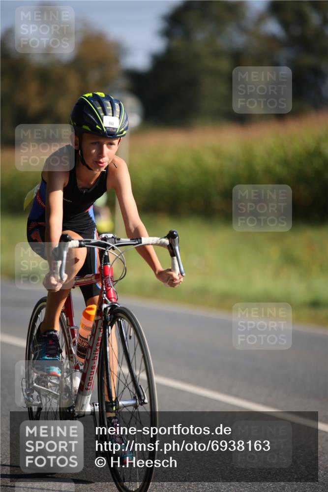 01.09.2024 - 17. Tribühne Triathlon H.Heesch http://msf.ph/oto/6938163 01.09.2024 09:43:23 Radfahren 80, 95, 123 meine-sportfotos.de