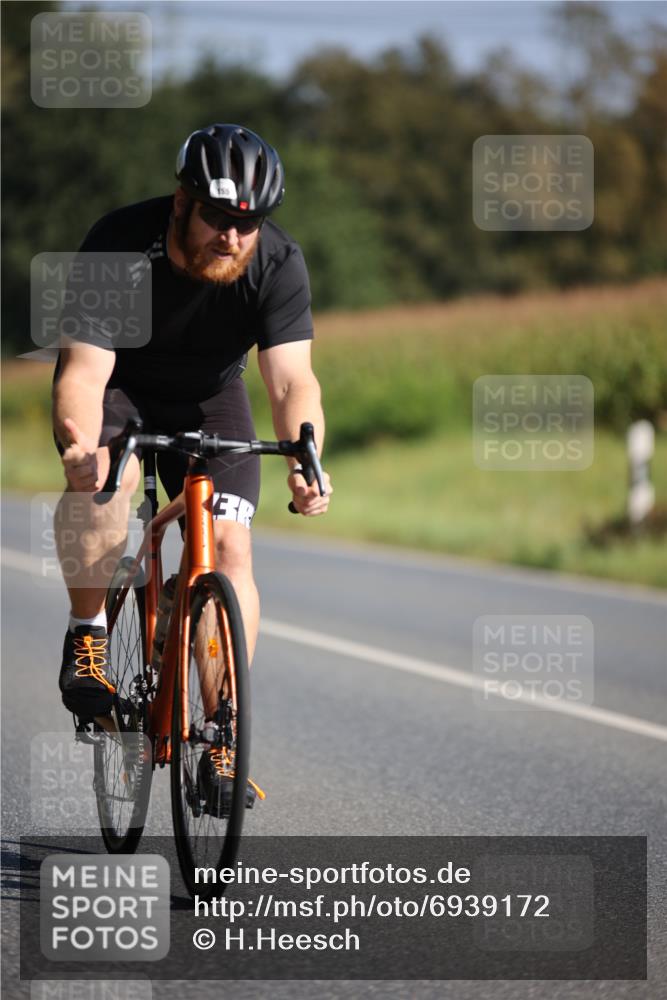01.09.2024 - 17. Tribühne Triathlon H.Heesch http://msf.ph/oto/6939172 01.09.2024 10:29:33 Radfahren 155, 253, 264 meine-sportfotos.de