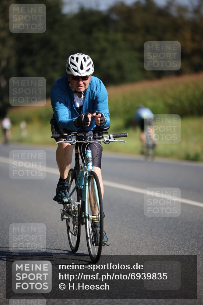 01.09.2024 - 17. Tribühne Triathlon H.Heesch http://msf.ph/oto/6939835 01.09.2024 10:33:59 Radfahren 144, 214, 224, 236, 237 meine-sportfotos.de