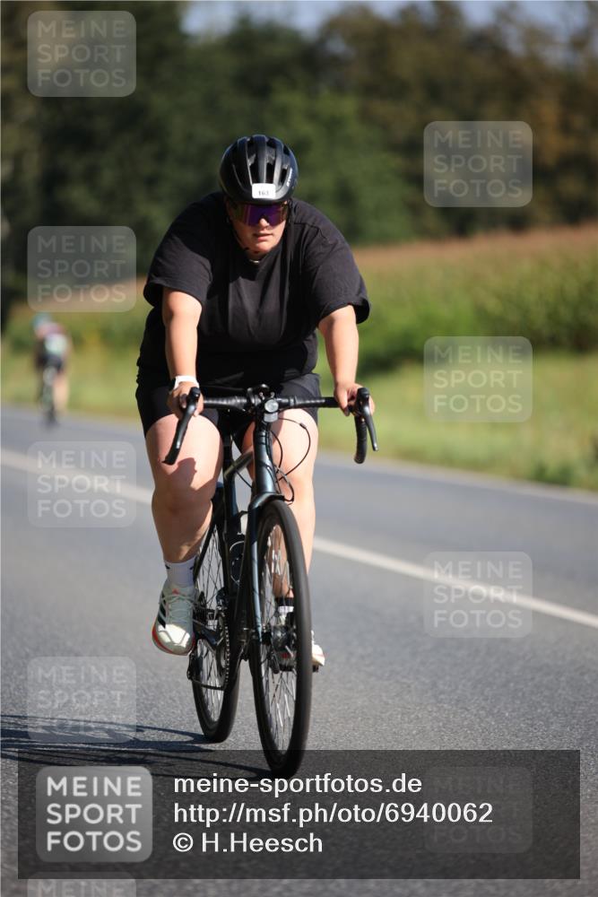 01.09.2024 - 17. Tribühne Triathlon H.Heesch http://msf.ph/oto/6940062 01.09.2024 10:35:03 Radfahren 163, 168, 169 meine-sportfotos.de
