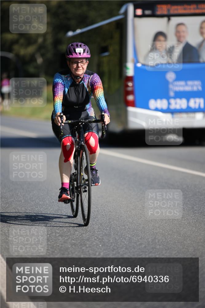 01.09.2024 - 17. Tribühne Triathlon H.Heesch http://msf.ph/oto/6940336 01.09.2024 10:36:10 Radfahren 1066, 1072 meine-sportfotos.de