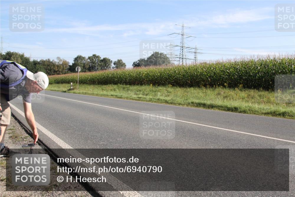 01.09.2024 - 17. Tribühne Triathlon H.Heesch http://msf.ph/oto/6940790 01.09.2024 09:38:34 Radfahren 65, 68 meine-sportfotos.de