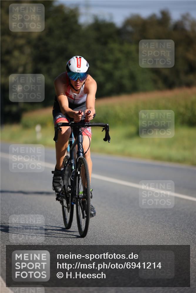 01.09.2024 - 17. Tribühne Triathlon H.Heesch http://msf.ph/oto/6941214 01.09.2024 10:43:25 Radfahren 207, 272, 277, 296 meine-sportfotos.de