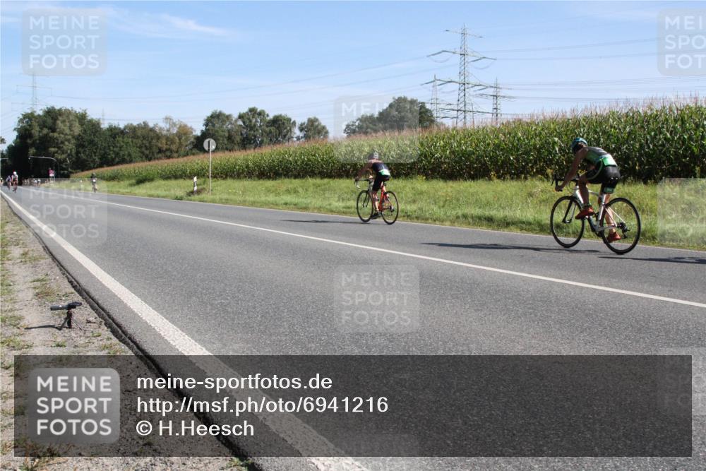 01.09.2024 - 17. Tribühne Triathlon H.Heesch http://msf.ph/oto/6941216 01.09.2024 10:34:10 Radfahren 178, 214, 236, 237 meine-sportfotos.de