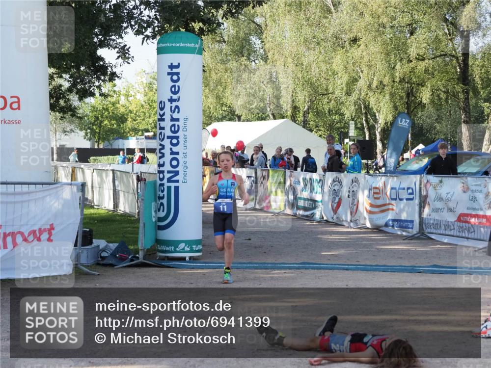 01.09.2024 - 17. Tribühne Triathlon Michael Strokosch http://msf.ph/oto/6941399 01.09.2024 09:13:13 Ziel 7, 10, 11 meine-sportfotos.de