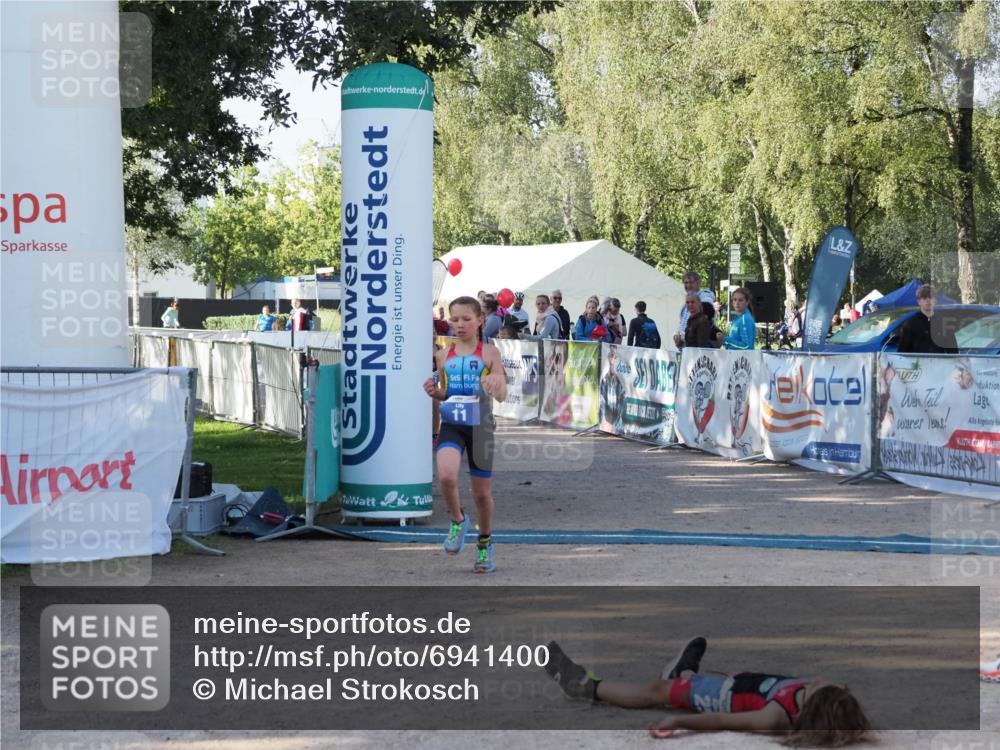 01.09.2024 - 17. Tribühne Triathlon Michael Strokosch http://msf.ph/oto/6941400 01.09.2024 09:13:13 Ziel 7, 10, 11 meine-sportfotos.de