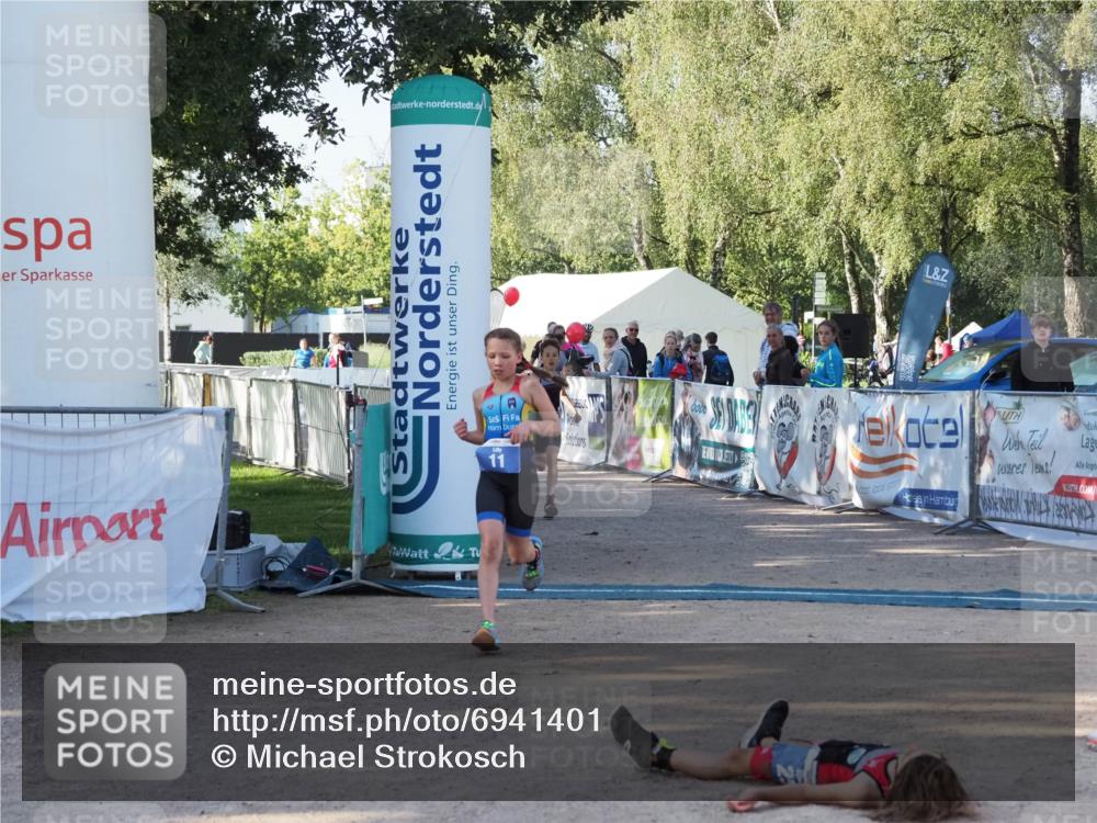 01.09.2024 - 17. Tribühne Triathlon Michael Strokosch http://msf.ph/oto/6941401 01.09.2024 09:13:13 Ziel 7, 10, 11 meine-sportfotos.de