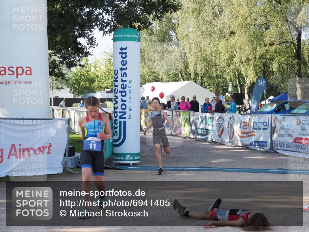 01.09.2024 - 17. Tribühne Triathlon Michael Strokosch http://msf.ph/oto/6941405 01.09.2024 09:13:15 Ziel 7, 10, 11 meine-sportfotos.de