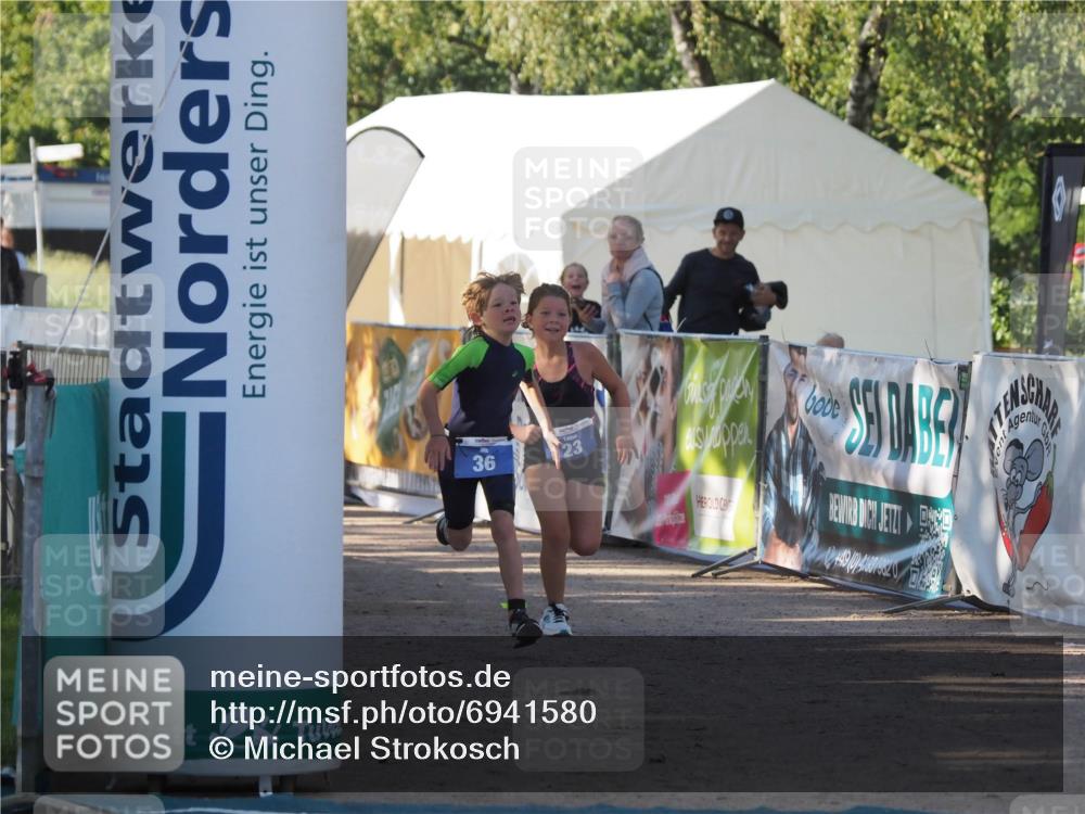 01.09.2024 - 17. Tribühne Triathlon Michael Strokosch http://msf.ph/oto/6941580 01.09.2024 09:15:54 Ziel 23, 36 meine-sportfotos.de