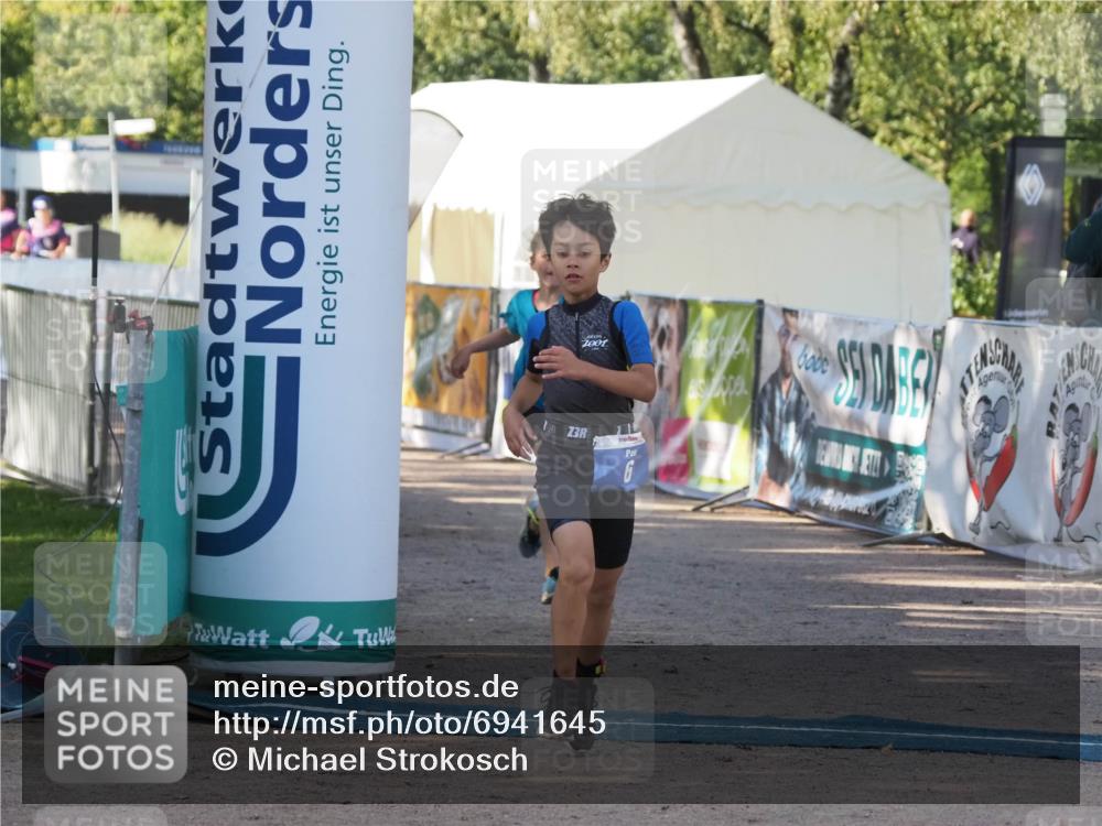 01.09.2024 - 17. Tribühne Triathlon Michael Strokosch http://msf.ph/oto/6941645 01.09.2024 09:16:42 Ziel 6, 38 meine-sportfotos.de
