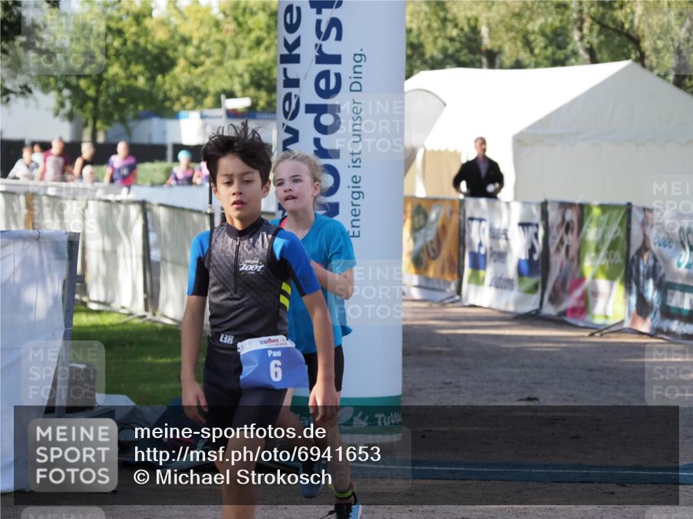 01.09.2024 - 17. Tribühne Triathlon Michael Strokosch http://msf.ph/oto/6941653 01.09.2024 09:16:44 Ziel 6, 38 meine-sportfotos.de