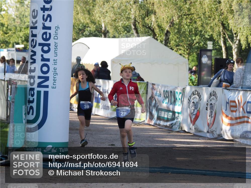 01.09.2024 - 17. Tribühne Triathlon Michael Strokosch http://msf.ph/oto/6941694 01.09.2024 09:17:58 Ziel 28 meine-sportfotos.de