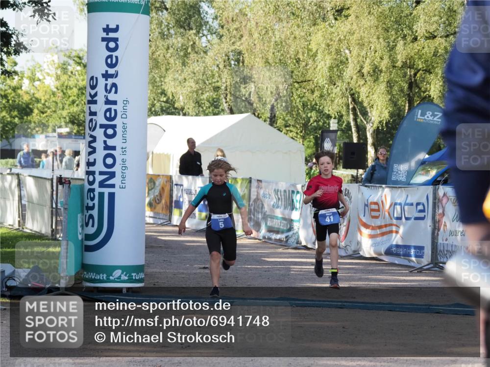 01.09.2024 - 17. Tribühne Triathlon Michael Strokosch http://msf.ph/oto/6941748 01.09.2024 09:20:21 Ziel 5, 41 meine-sportfotos.de