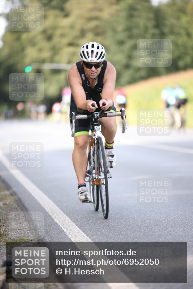 01.09.2024 - 17. Tribühne Triathlon H.Heesch http://msf.ph/oto/6952050 01.09.2024 15:42:19 Radfahren 945, 961, 1196, 1213, 1217, 1230, 1258, 1262, 1269, 1287, 1288 meine-sportfotos.de