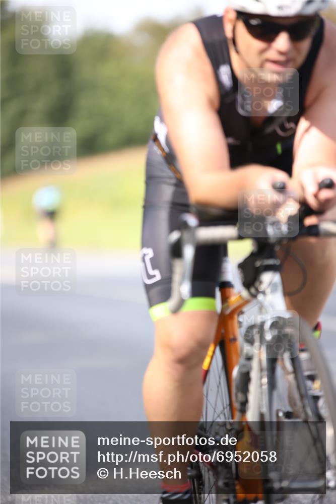 01.09.2024 - 17. Tribühne Triathlon H.Heesch http://msf.ph/oto/6952058 01.09.2024 15:42:20 Radfahren 945, 961, 1196, 1213, 1217, 1230, 1258, 1262, 1269, 1287, 1288 meine-sportfotos.de