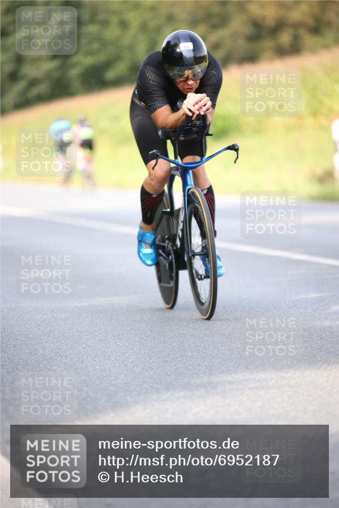 01.09.2024 - 17. Tribühne Triathlon H.Heesch http://msf.ph/oto/6952187 01.09.2024 15:43:17 Radfahren 105, 820, 949, 986, 1029, 1045, 1047, 1220, 1277, 1284, 1489 meine-sportfotos.de