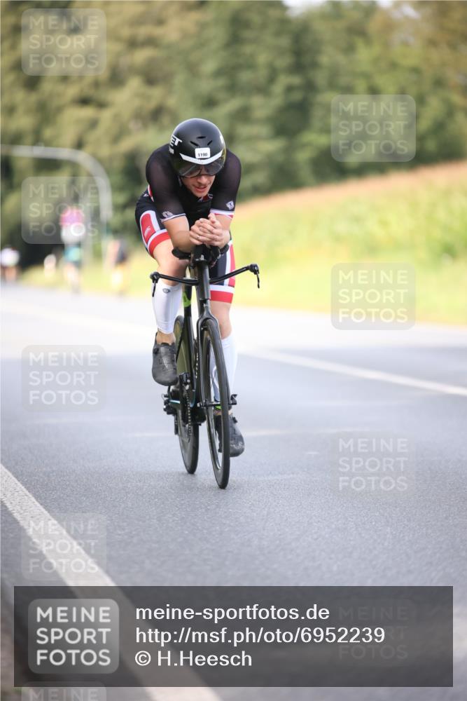 01.09.2024 - 17. Tribühne Triathlon H.Heesch http://msf.ph/oto/6952239 01.09.2024 15:43:44 Radfahren 1149, 1190, 1227, 1237 meine-sportfotos.de