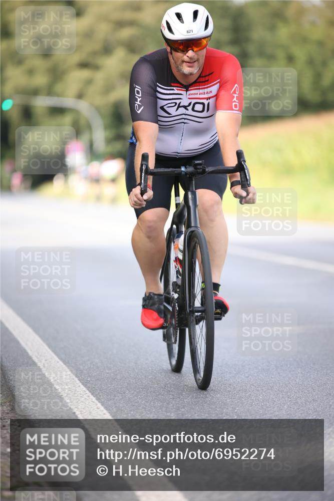 01.09.2024 - 17. Tribühne Triathlon H.Heesch http://msf.ph/oto/6952274 01.09.2024 15:44:08 Radfahren 821, 929, 974, 1139, 1198, 1205, 1226 meine-sportfotos.de