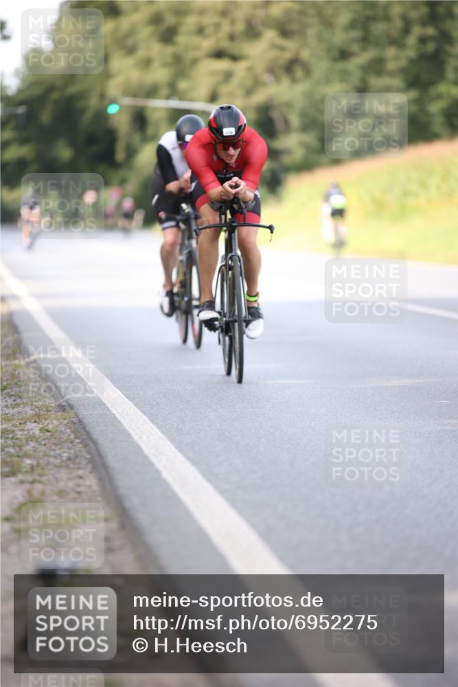 01.09.2024 - 17. Tribühne Triathlon H.Heesch http://msf.ph/oto/6952275 01.09.2024 15:44:12 Radfahren 831, 918, 929, 974, 1139, 1205, 1219, 1490 meine-sportfotos.de