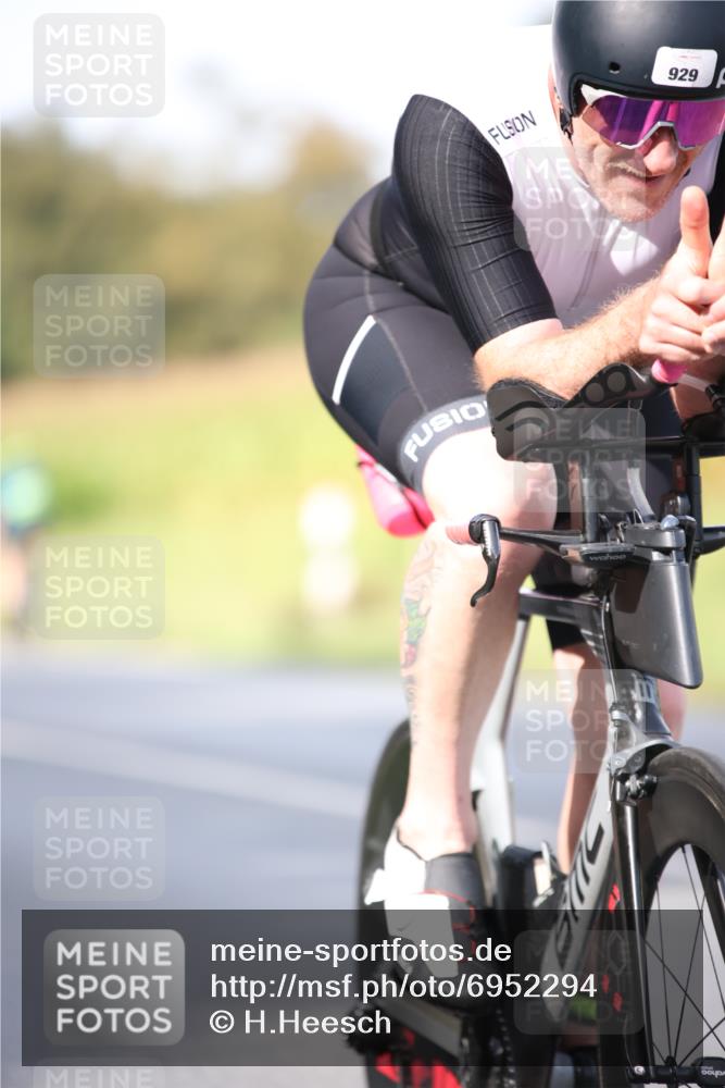 01.09.2024 - 17. Tribühne Triathlon H.Heesch http://msf.ph/oto/6952294 01.09.2024 15:44:13 Radfahren 831, 918, 929, 974, 1139, 1205, 1219, 1490 meine-sportfotos.de