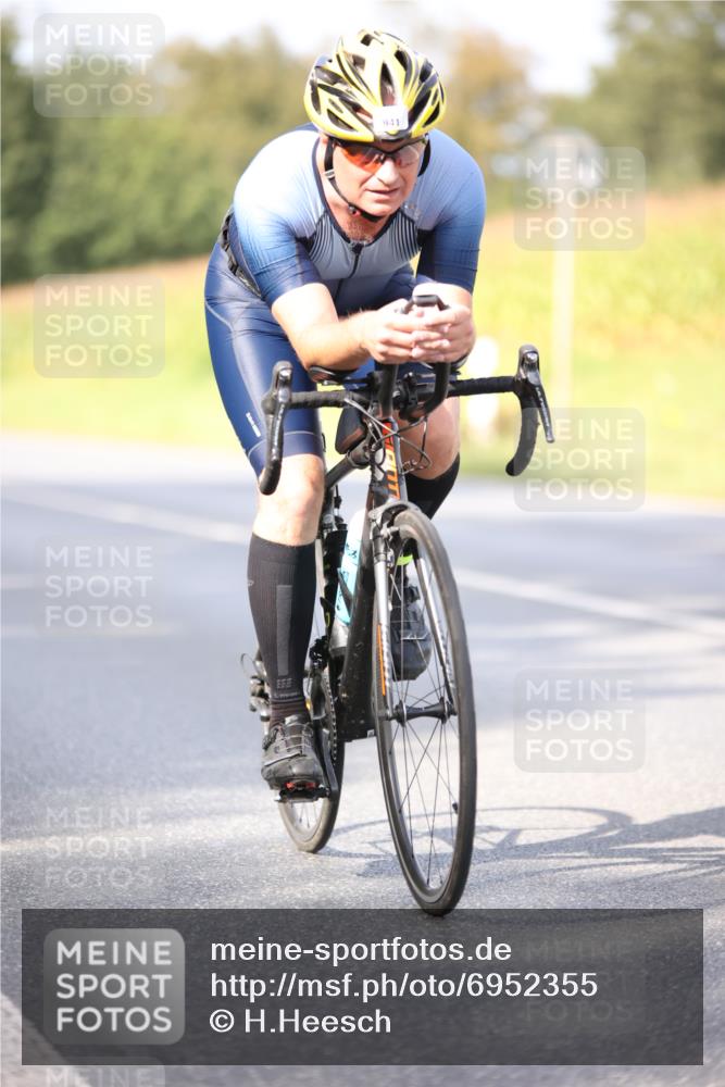 01.09.2024 - 17. Tribühne Triathlon H.Heesch http://msf.ph/oto/6952355 01.09.2024 15:45:04 Radfahren 941, 1056, 1201 meine-sportfotos.de
