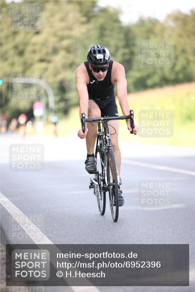 01.09.2024 - 17. Tribühne Triathlon H.Heesch http://msf.ph/oto/6952396 01.09.2024 15:45:31 Radfahren 817, 954, 959, 960 meine-sportfotos.de