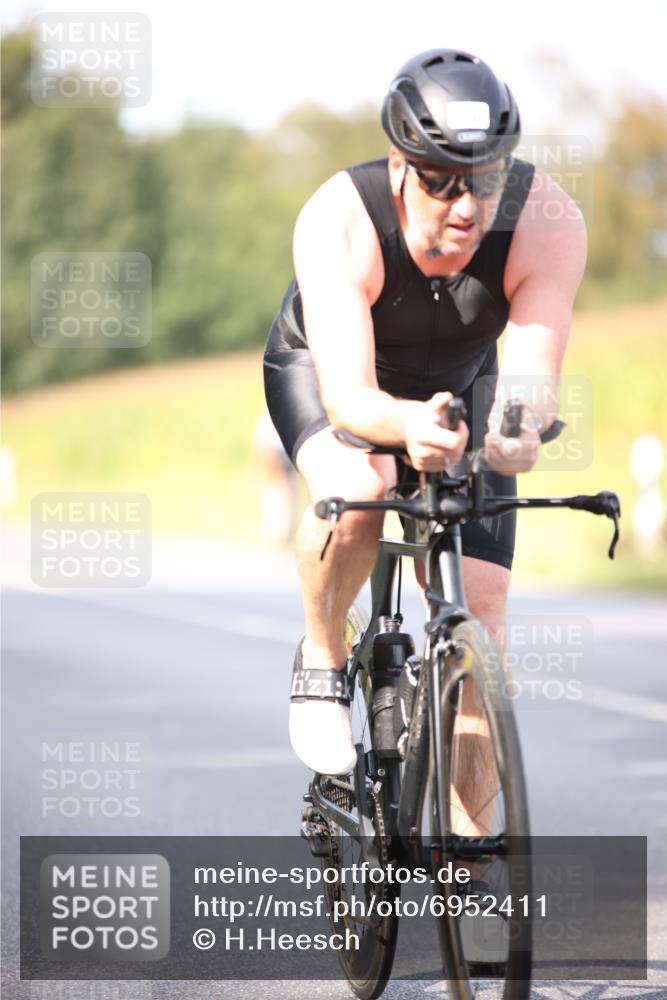 01.09.2024 - 17. Tribühne Triathlon H.Heesch http://msf.ph/oto/6952411 01.09.2024 15:45:36 Radfahren 954, 1159, 1259, 1442 meine-sportfotos.de