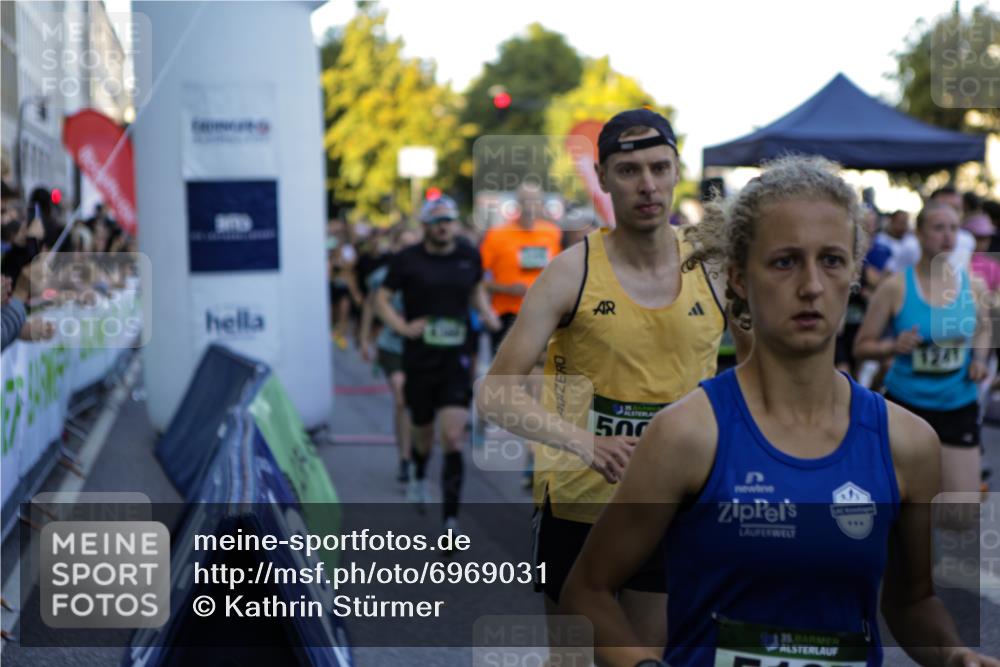 01.09.2024 - BARMER Alsterlauf Kathrin Stürmer Photography http://msf.ph/oto/6969031 01.09.2024 08:58:40 Ziel  meine-sportfotos.de
