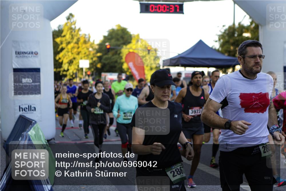 01.09.2024 - BARMER Alsterlauf Kathrin Stürmer Photography http://msf.ph/oto/6969042 01.09.2024 08:59:03 Ziel  meine-sportfotos.de