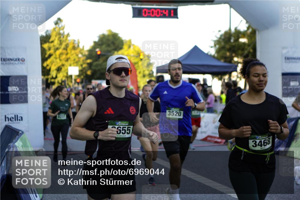 01.09.2024 - BARMER Alsterlauf Kathrin Stürmer Photography http://msf.ph/oto/6969044 01.09.2024 08:59:07 Ziel  meine-sportfotos.de