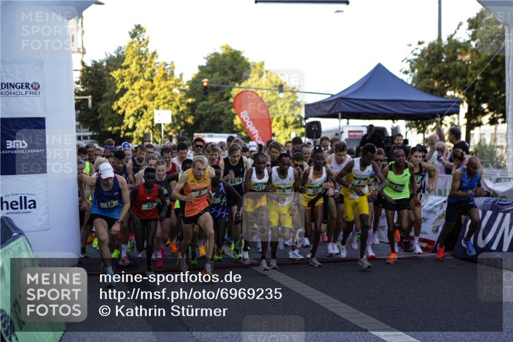 01.09.2024 - BARMER Alsterlauf Kathrin Stürmer Photography http://msf.ph/oto/6969235 01.09.2024 08:58:26 Ziel  meine-sportfotos.de