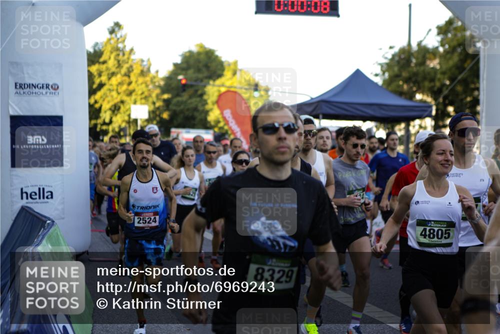 01.09.2024 - BARMER Alsterlauf Kathrin Stürmer Photography http://msf.ph/oto/6969243 01.09.2024 08:58:33 Ziel  meine-sportfotos.de