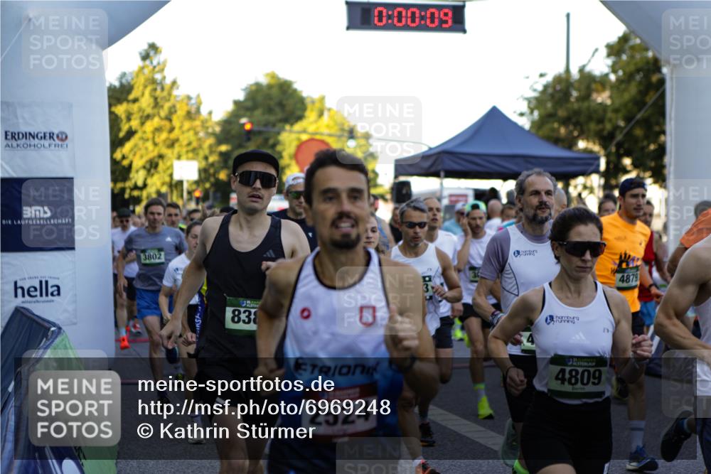 01.09.2024 - BARMER Alsterlauf Kathrin Stürmer Photography http://msf.ph/oto/6969248 01.09.2024 08:58:34 Ziel  meine-sportfotos.de