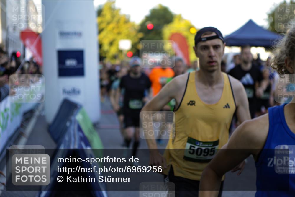 01.09.2024 - BARMER Alsterlauf Kathrin Stürmer Photography http://msf.ph/oto/6969256 01.09.2024 08:58:40 Ziel  meine-sportfotos.de