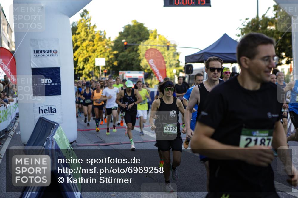 01.09.2024 - BARMER Alsterlauf Kathrin Stürmer Photography http://msf.ph/oto/6969258 01.09.2024 08:58:45 Ziel  meine-sportfotos.de