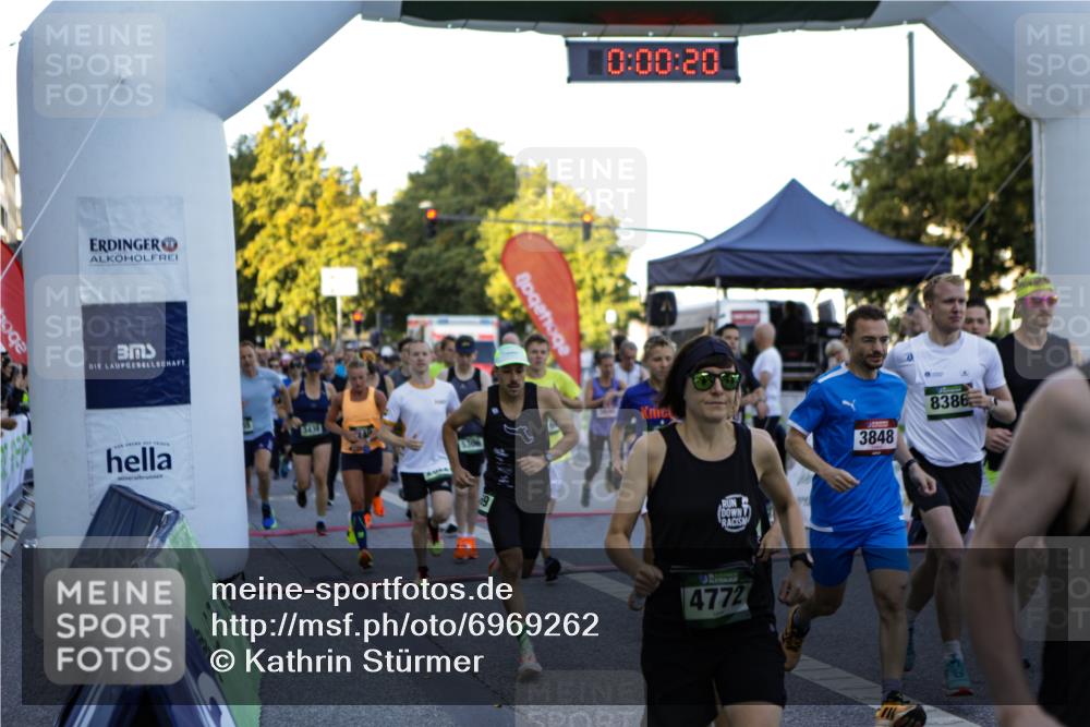 01.09.2024 - BARMER Alsterlauf Kathrin Stürmer Photography http://msf.ph/oto/6969262 01.09.2024 08:58:45 Ziel  meine-sportfotos.de