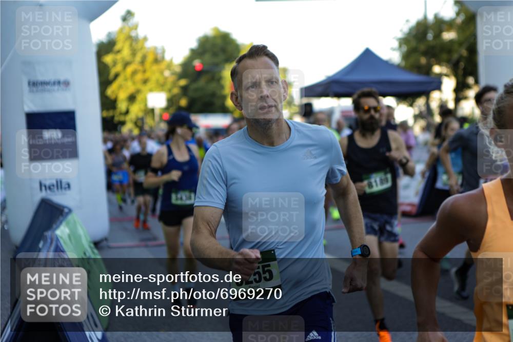 01.09.2024 - BARMER Alsterlauf Kathrin Stürmer Photography http://msf.ph/oto/6969270 01.09.2024 08:58:48 Ziel  meine-sportfotos.de