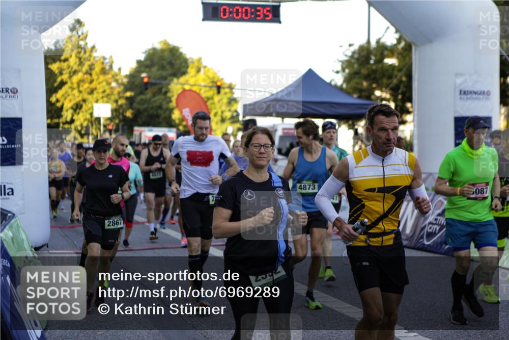 01.09.2024 - BARMER Alsterlauf Kathrin Stürmer Photography http://msf.ph/oto/6969289 01.09.2024 08:59:01 Ziel  meine-sportfotos.de