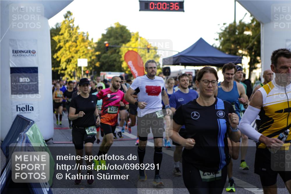 01.09.2024 - BARMER Alsterlauf Kathrin Stürmer Photography http://msf.ph/oto/6969291 01.09.2024 08:59:01 Ziel  meine-sportfotos.de