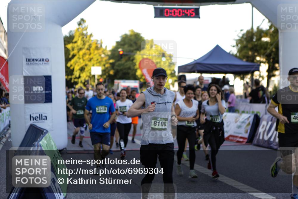 01.09.2024 - BARMER Alsterlauf Kathrin Stürmer Photography http://msf.ph/oto/6969304 01.09.2024 08:59:11 Ziel  meine-sportfotos.de